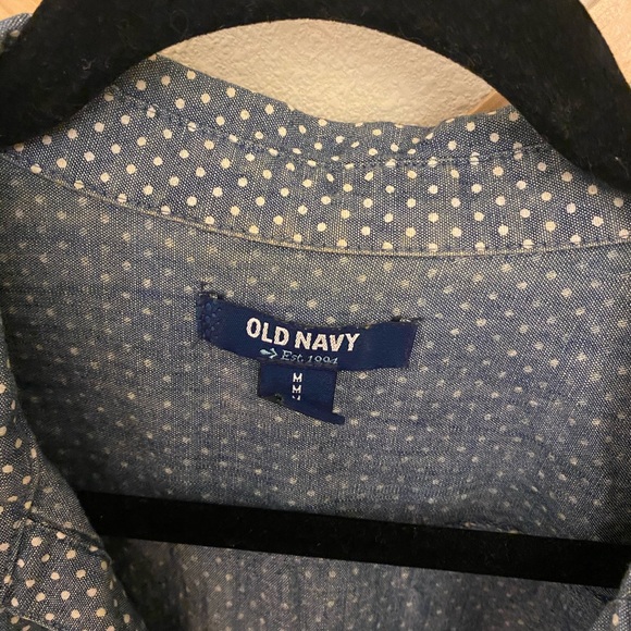 OLD NAVY chambray polka dot button down shirt - Picture 2 of 3
